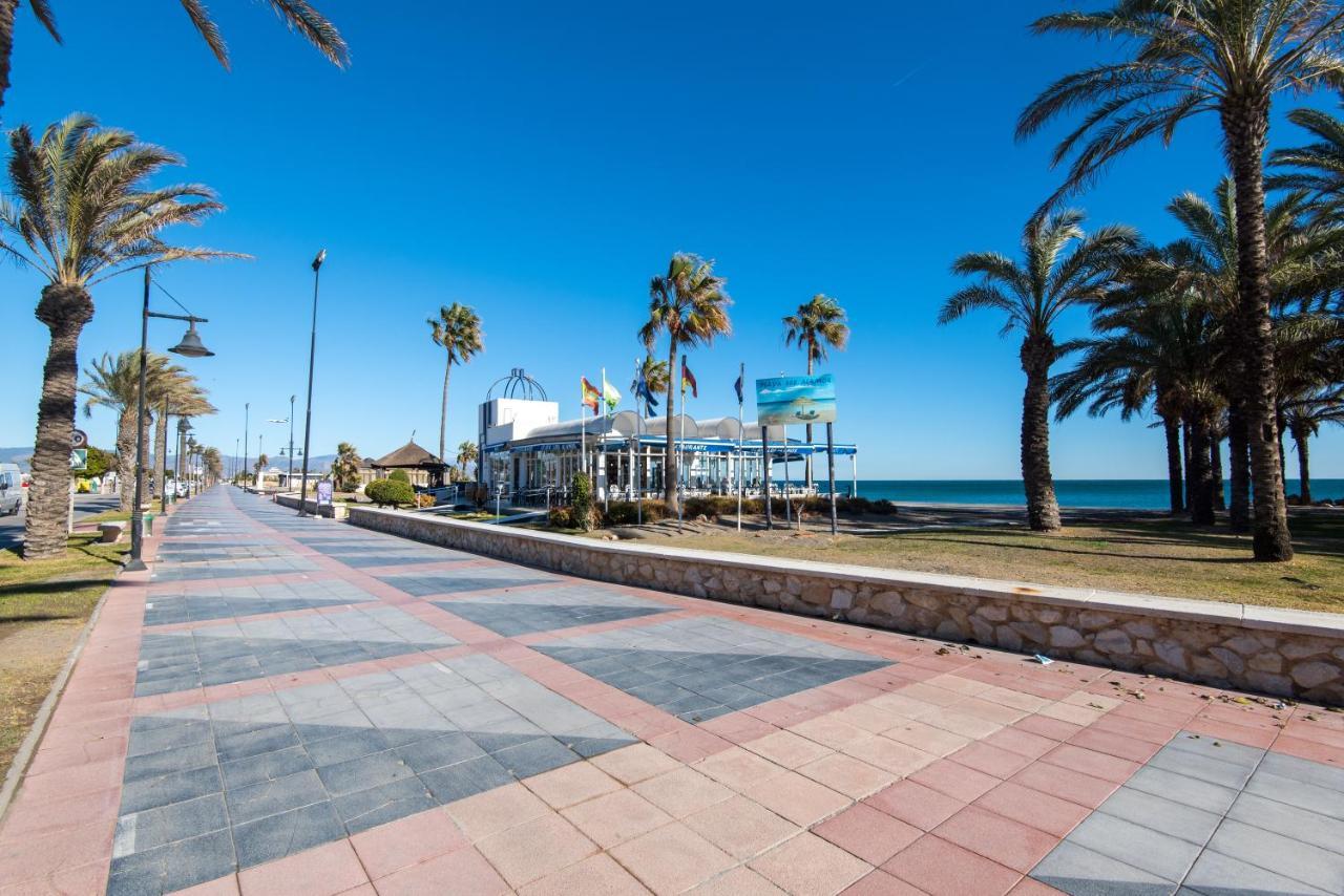 Lujoso Piso Con Jardin Privado A Dos Minutos Andando De La Playa Los Alamos Torremolinos Exterior foto